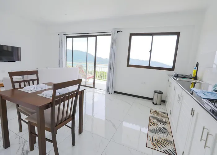 Apartment Jolie View Self Catering Victoria